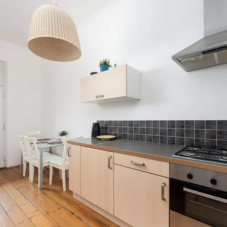 Cracow Urban Haven Апартаменты *
